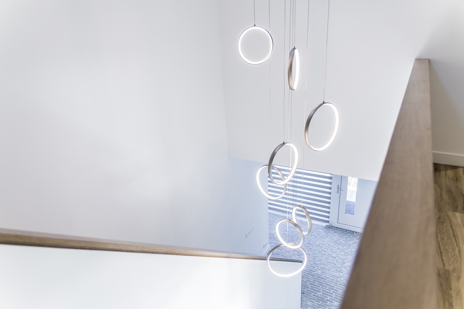 hal met luxe lamp