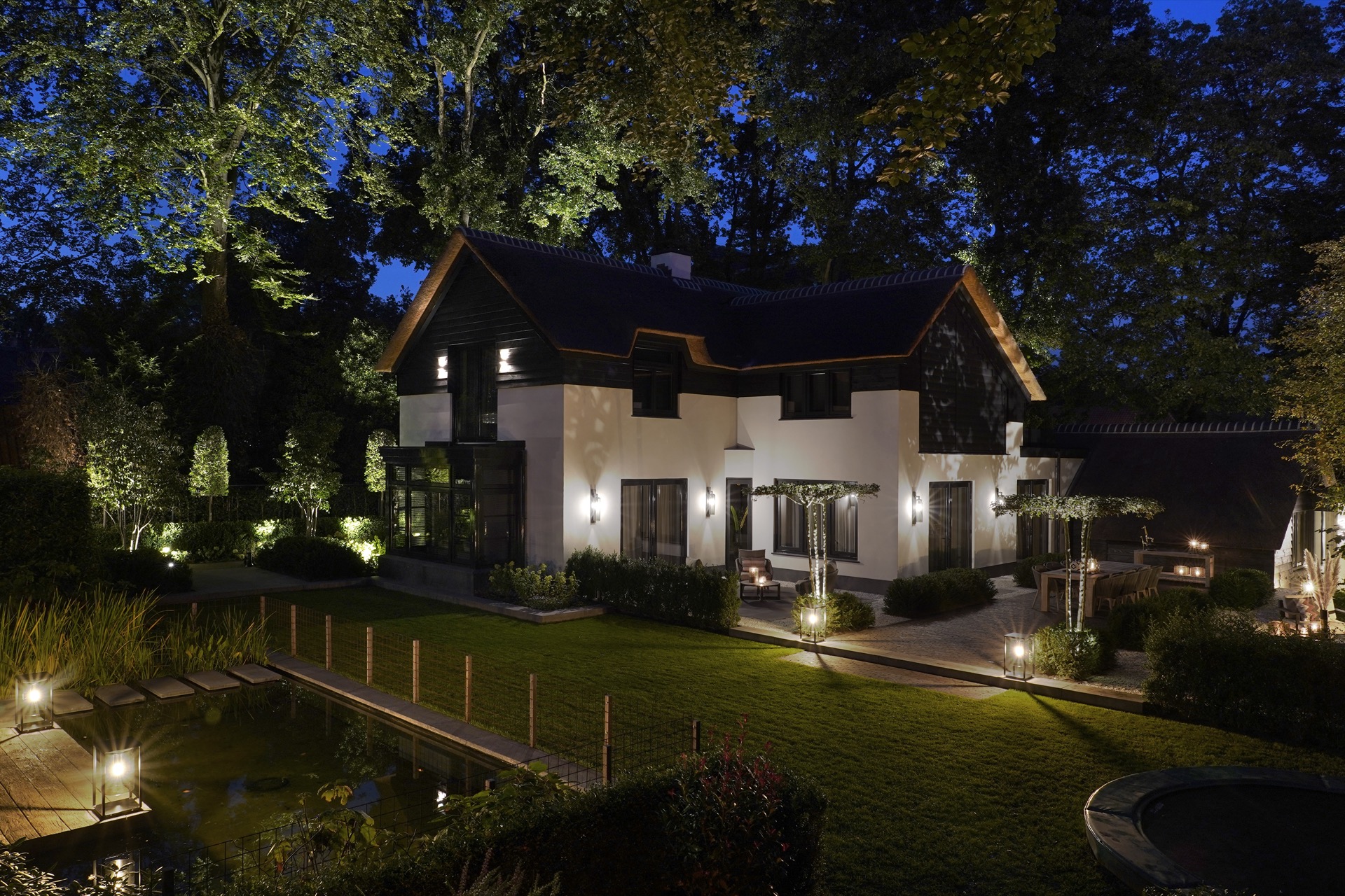 villa met lichtplan buitenverlichting