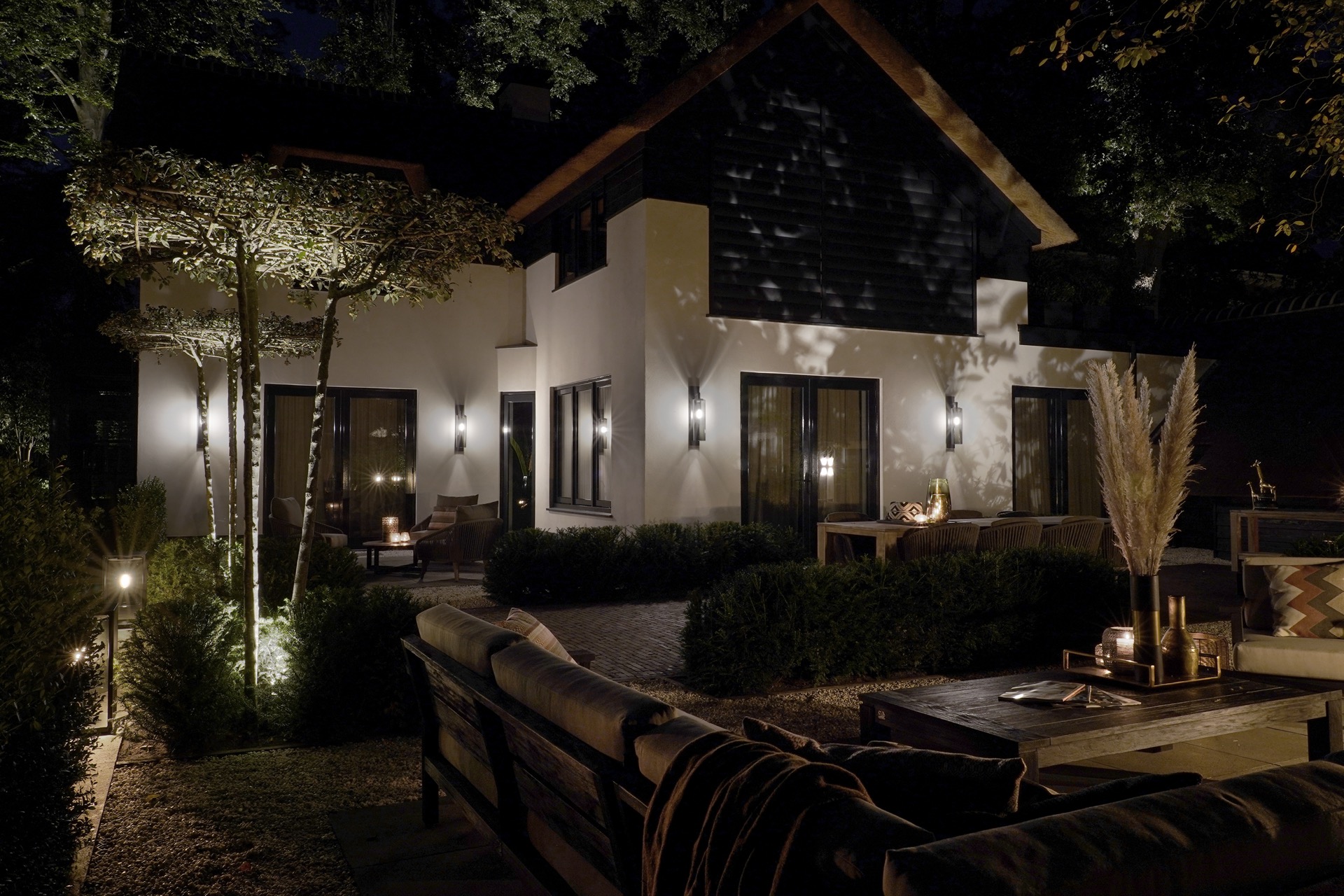 villa met exclusieve buitenverlichting