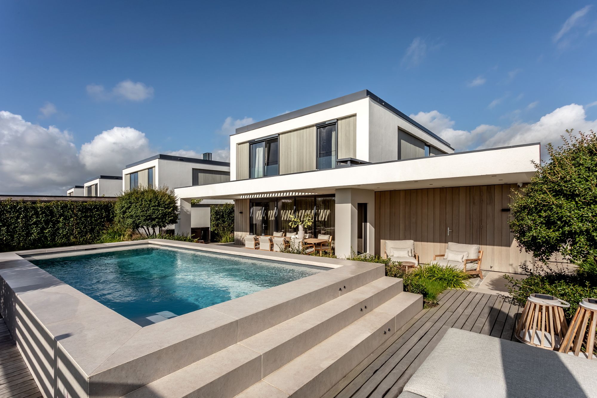 villatuin met zwembad