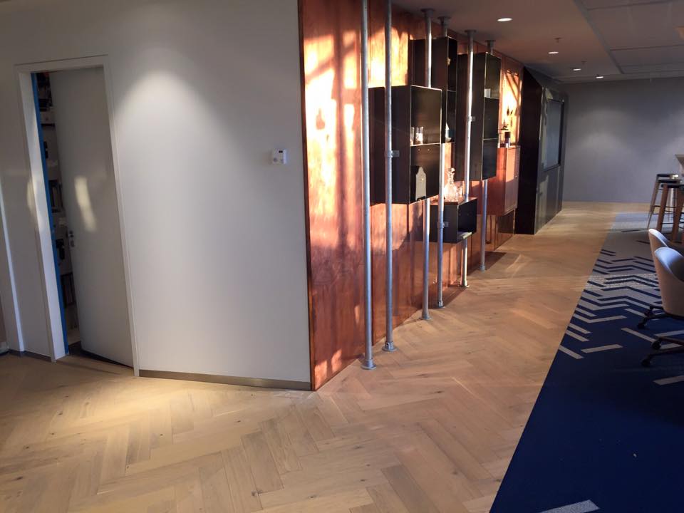 houten visgraatvloer