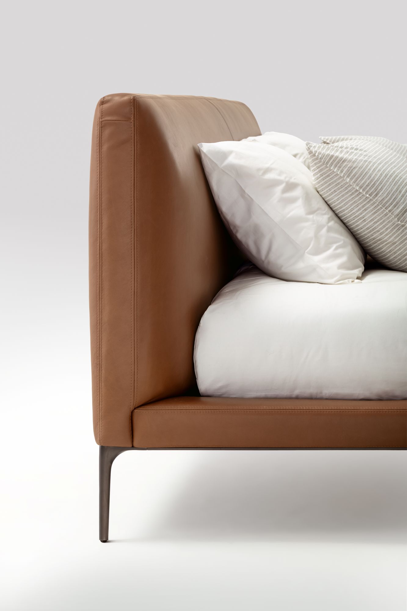detail bed