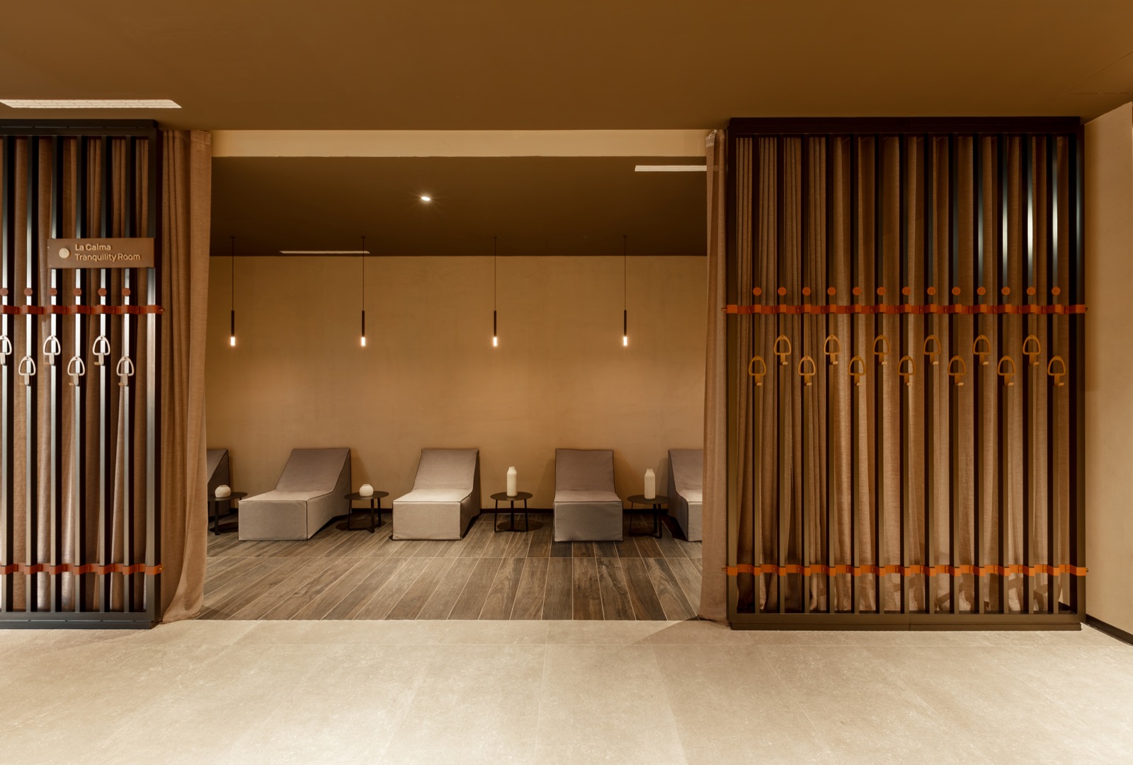 relaxruimte met luxe ligbedden