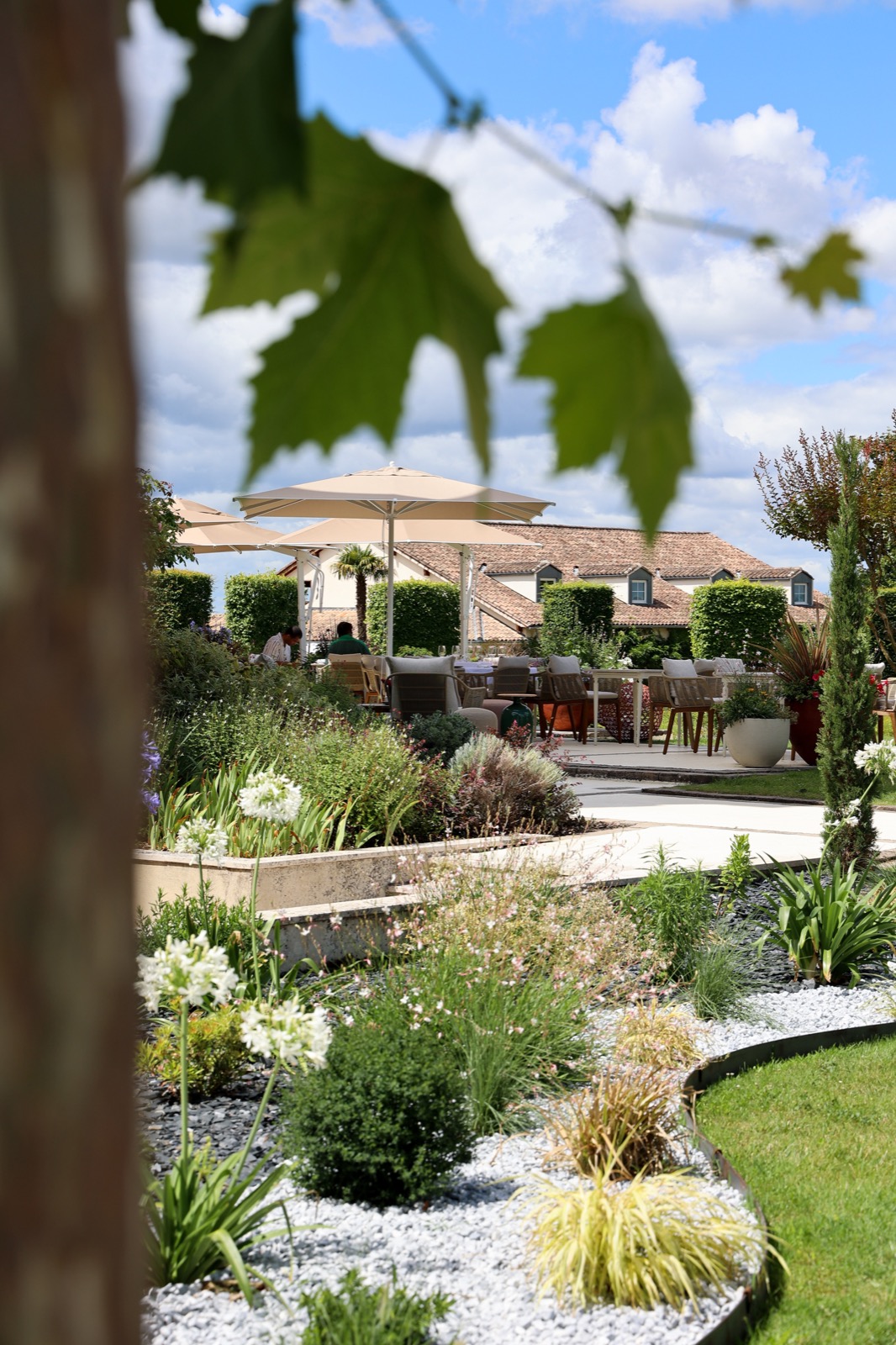 terras met design tuinmeubels