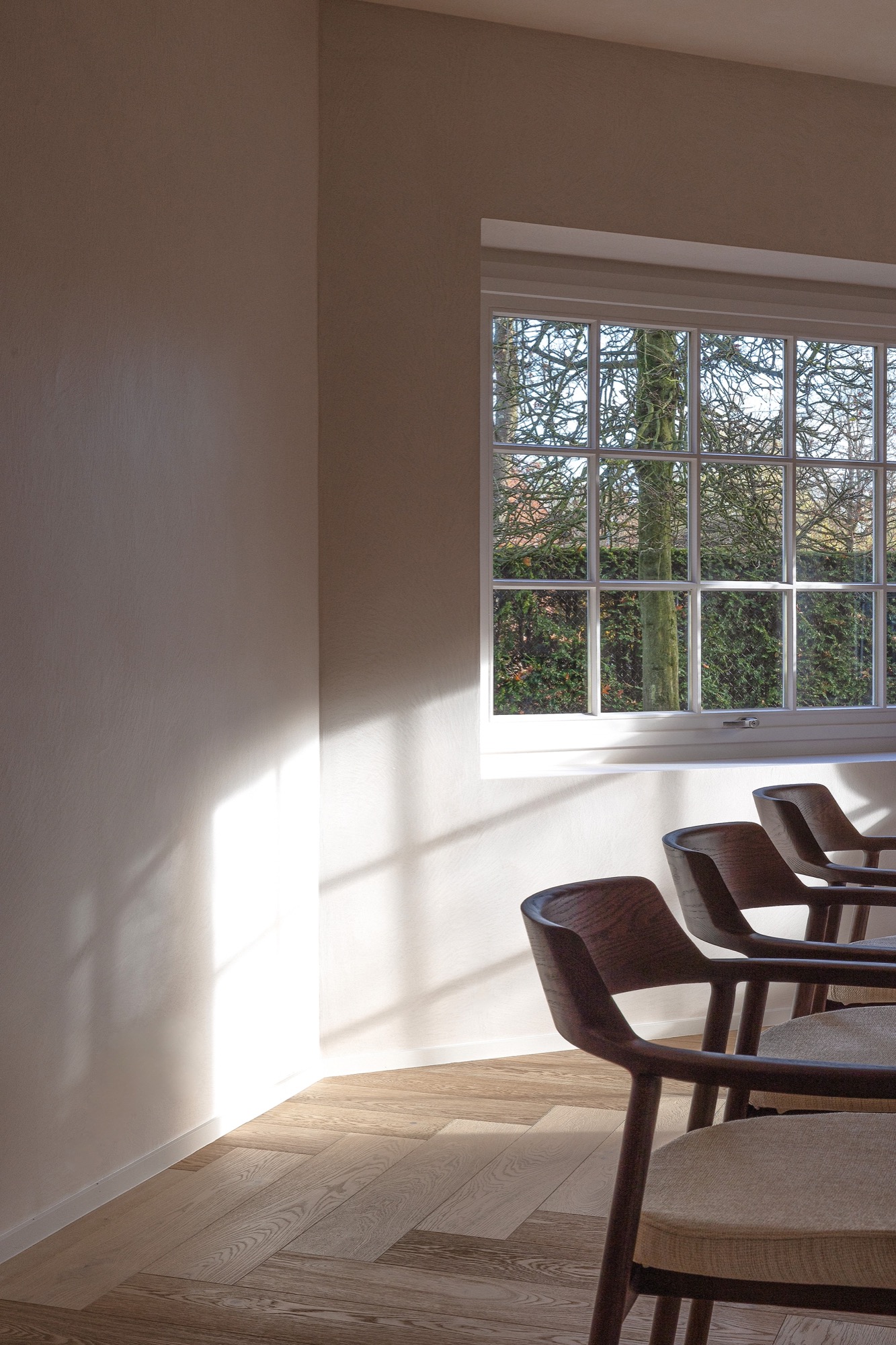 luxe schilderwerken in eetkamer