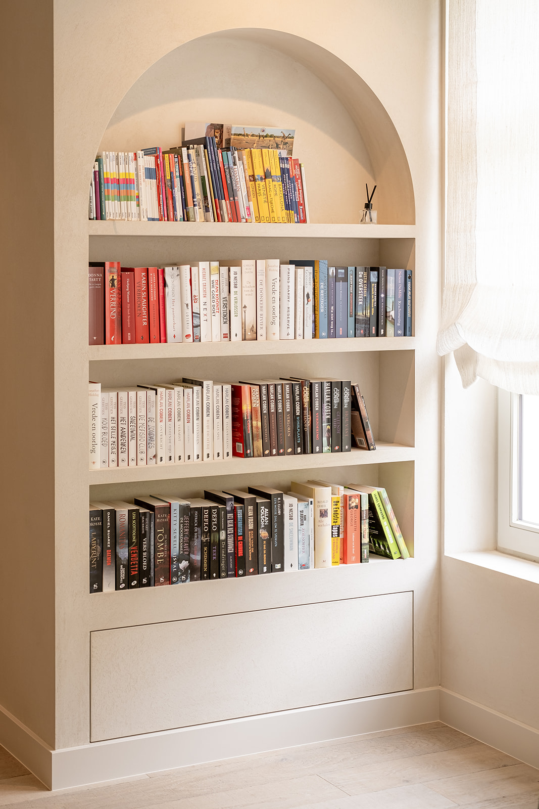 boekenkast met luxe afwerking