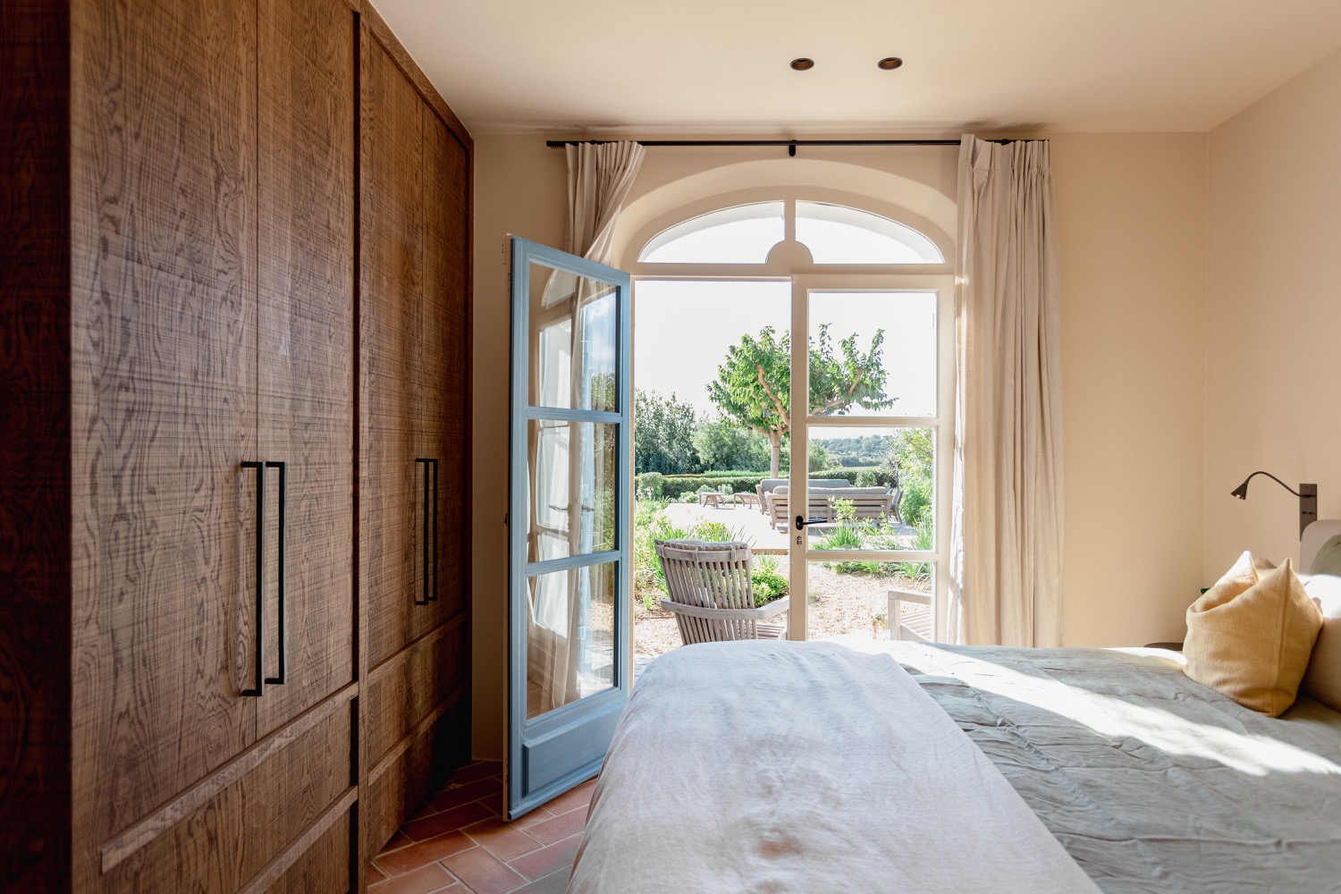 slaapkamer met uitzicht