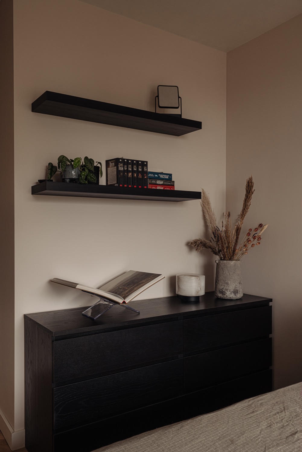 kast met boekenplank