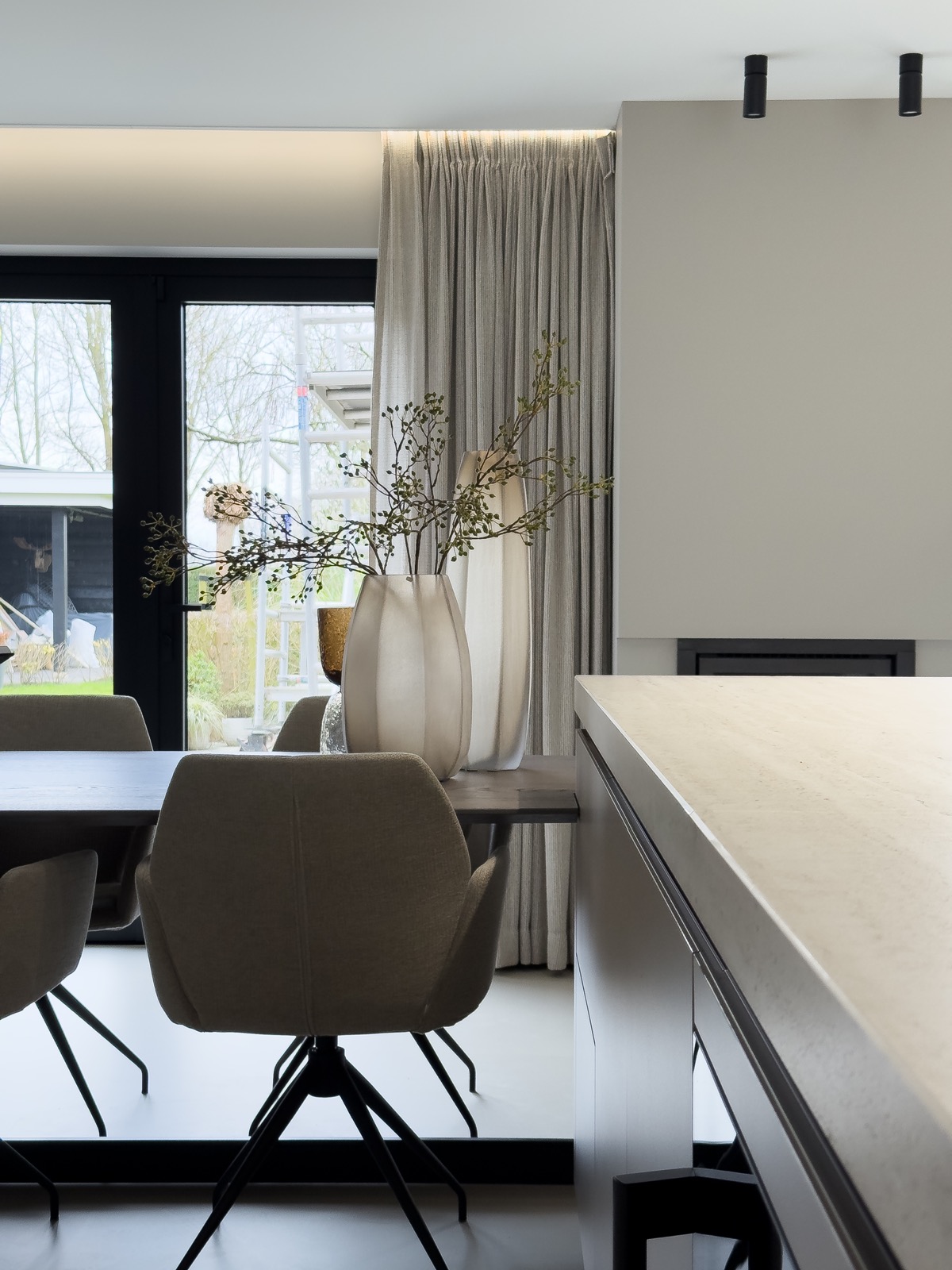 maatwerk keuken met tafel