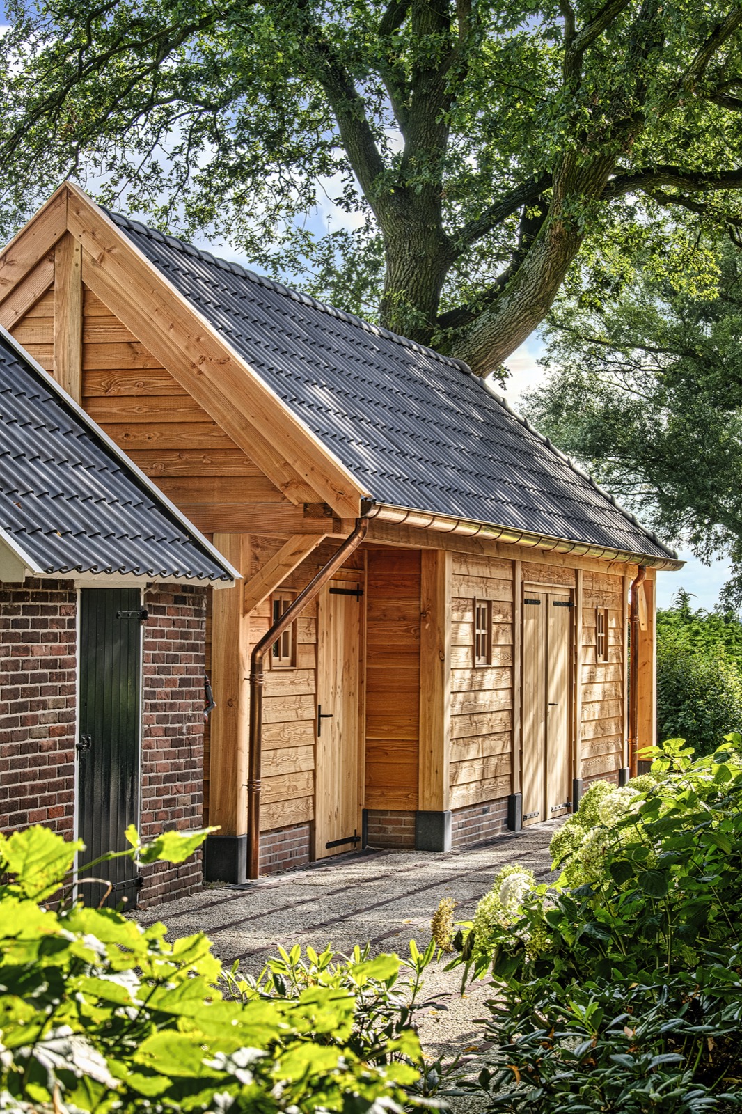 luxe houten buitenverblijf