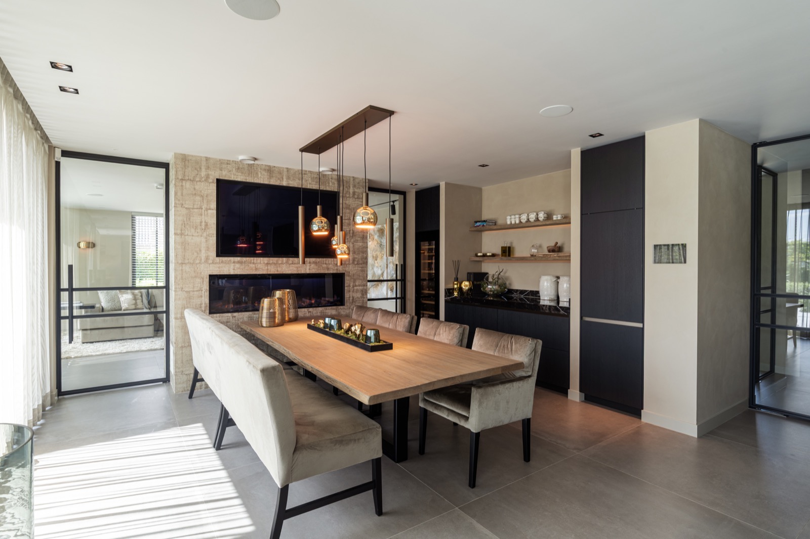 keuken met design lamp