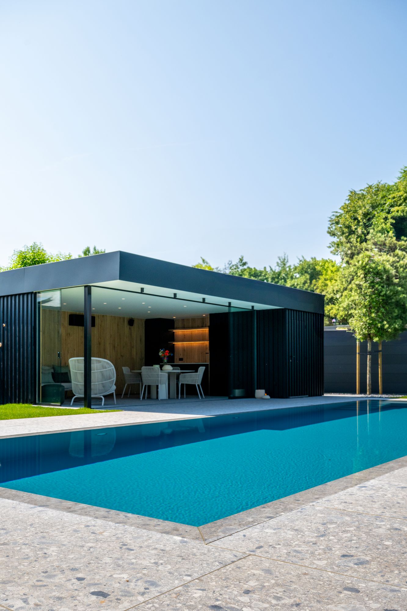 luxe poolhouse