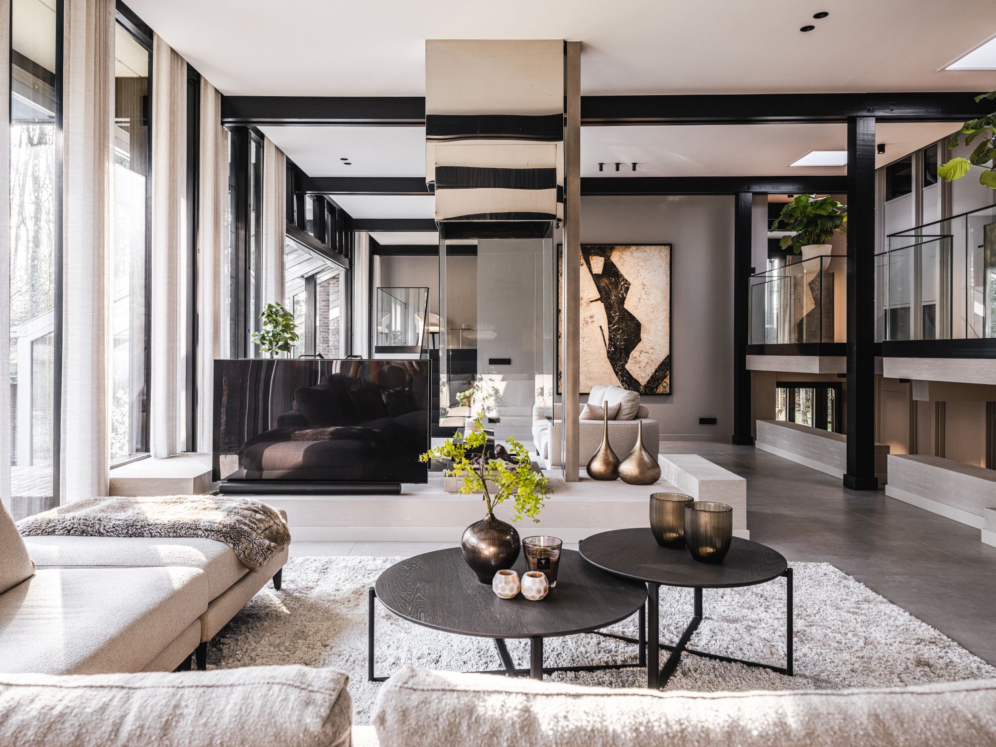 luxe woonkamer met kunst