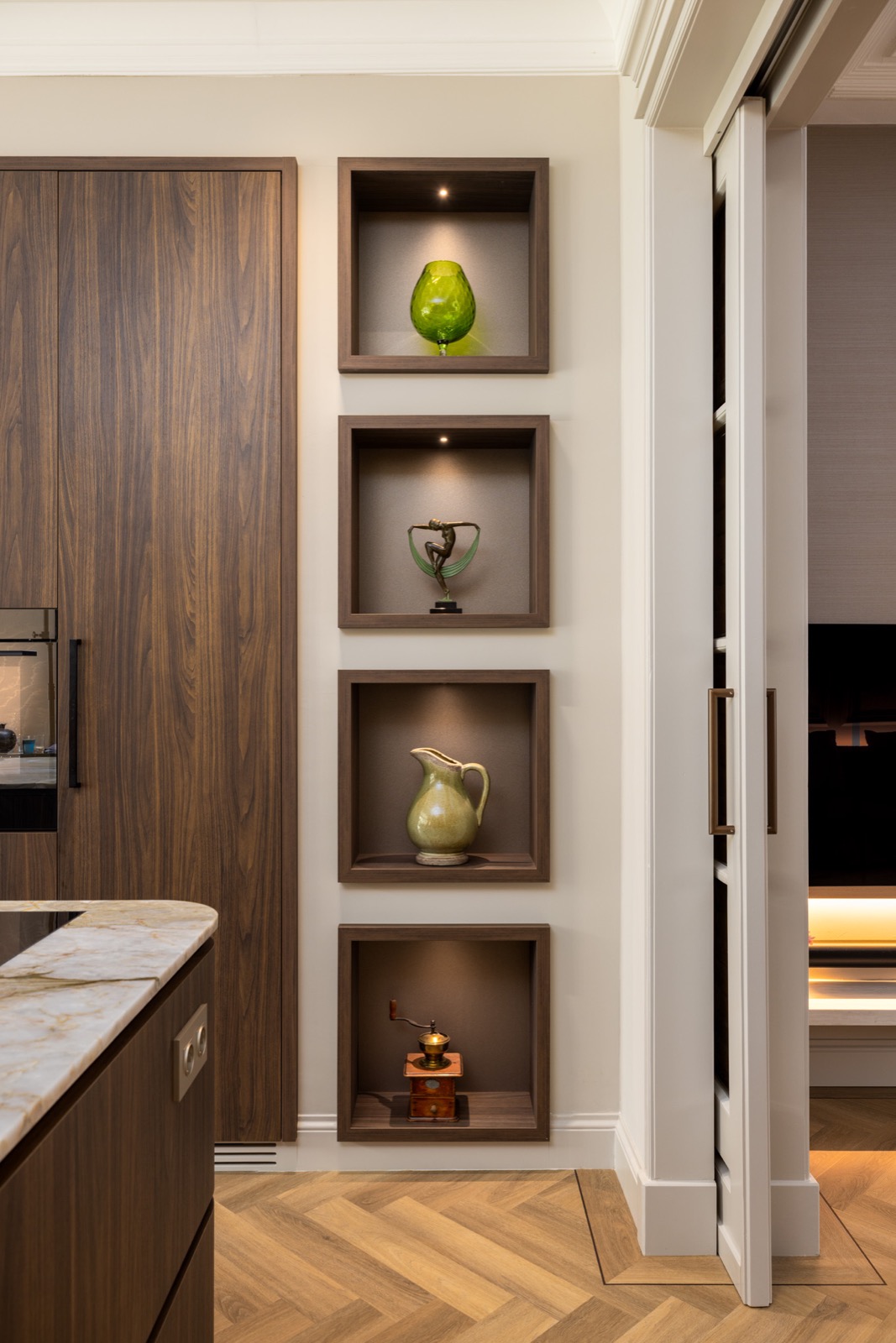 keuken met luxe kastenwand