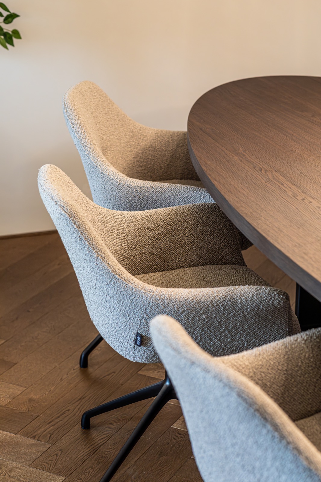 luxe tafel met stoelen
