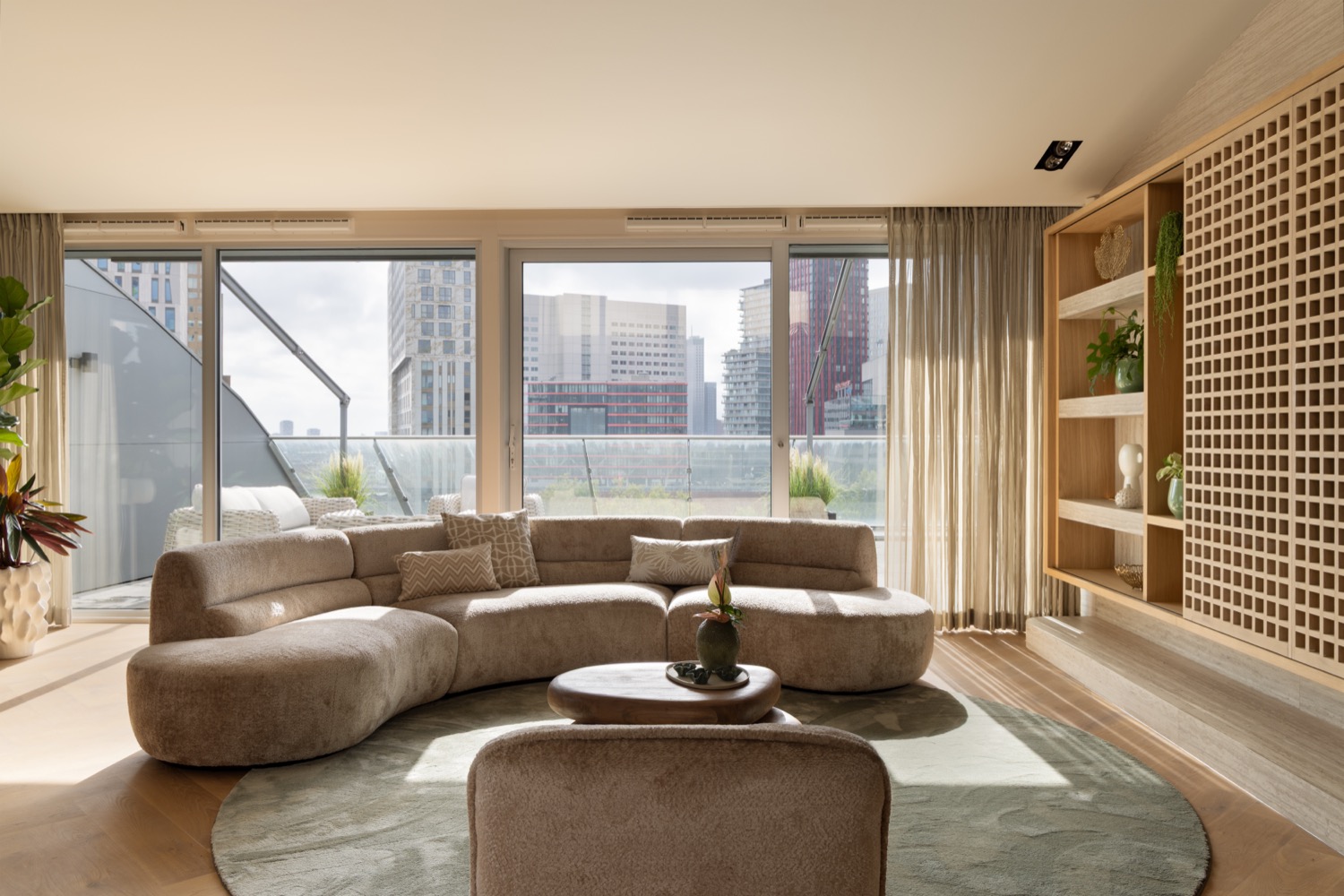 luxe woonkamer met banken