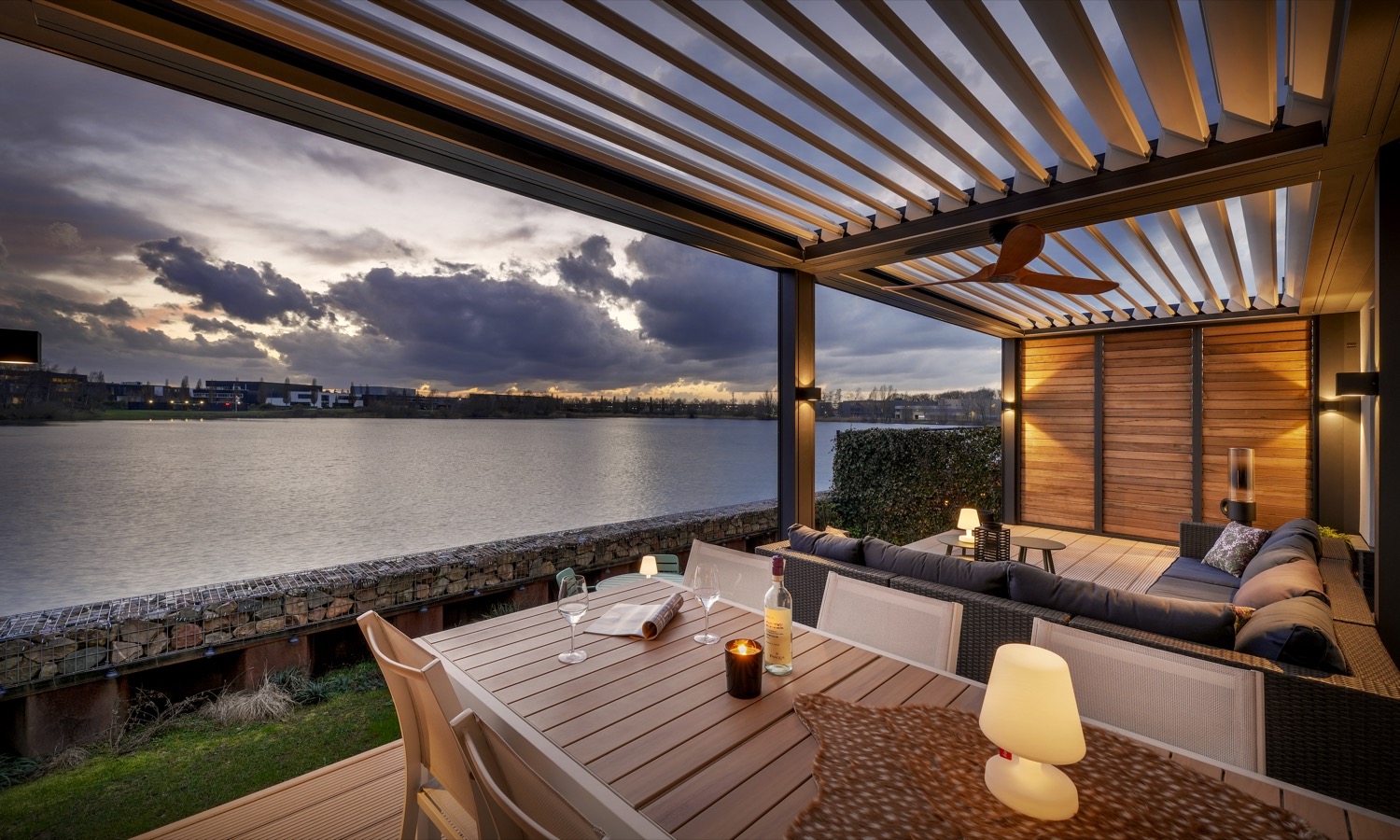 terras met louvredak