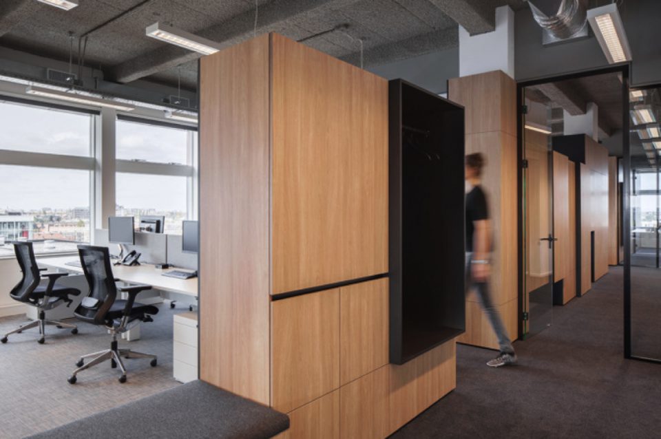 luxe kantoor met roomdivider