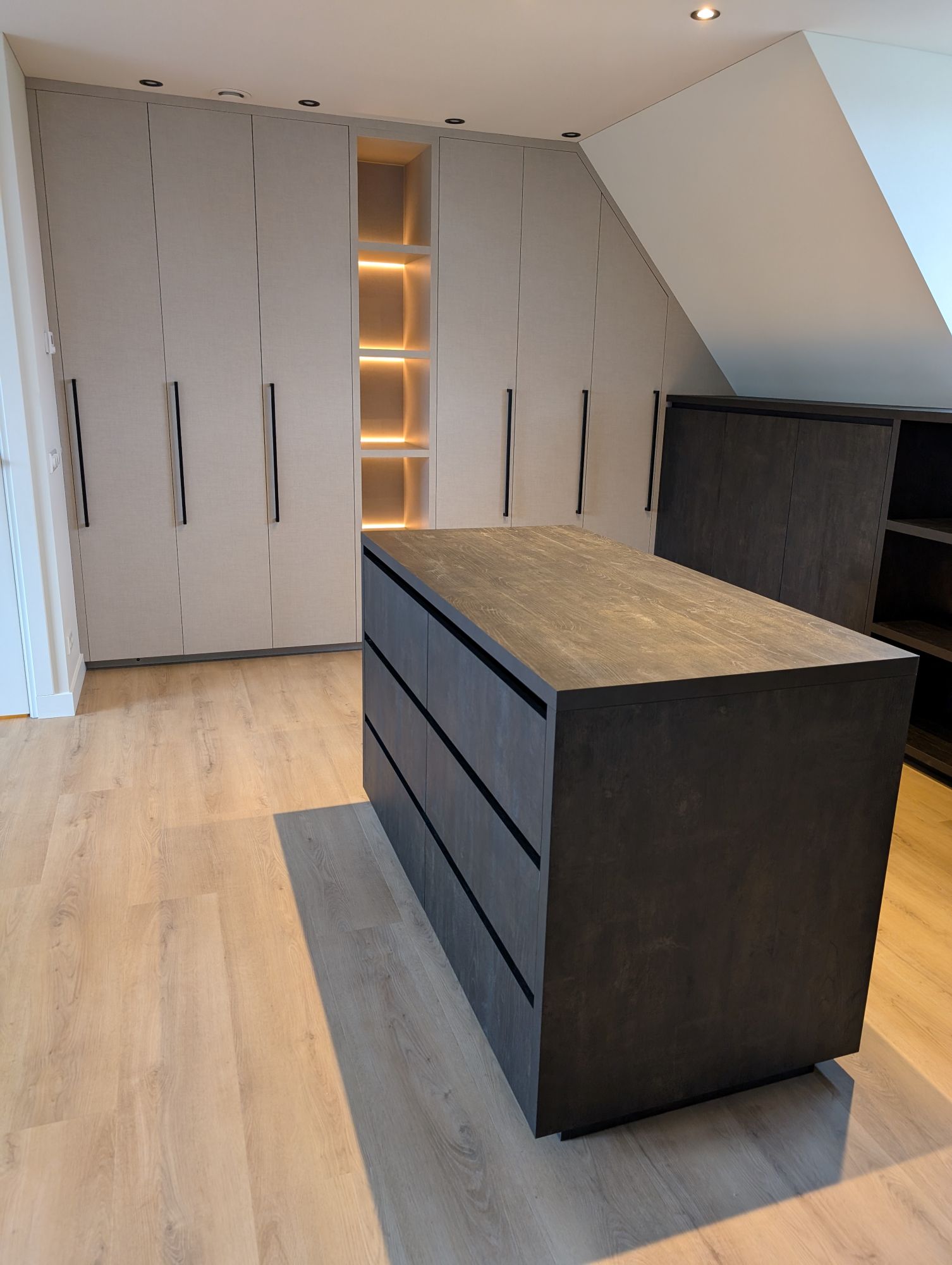 kast