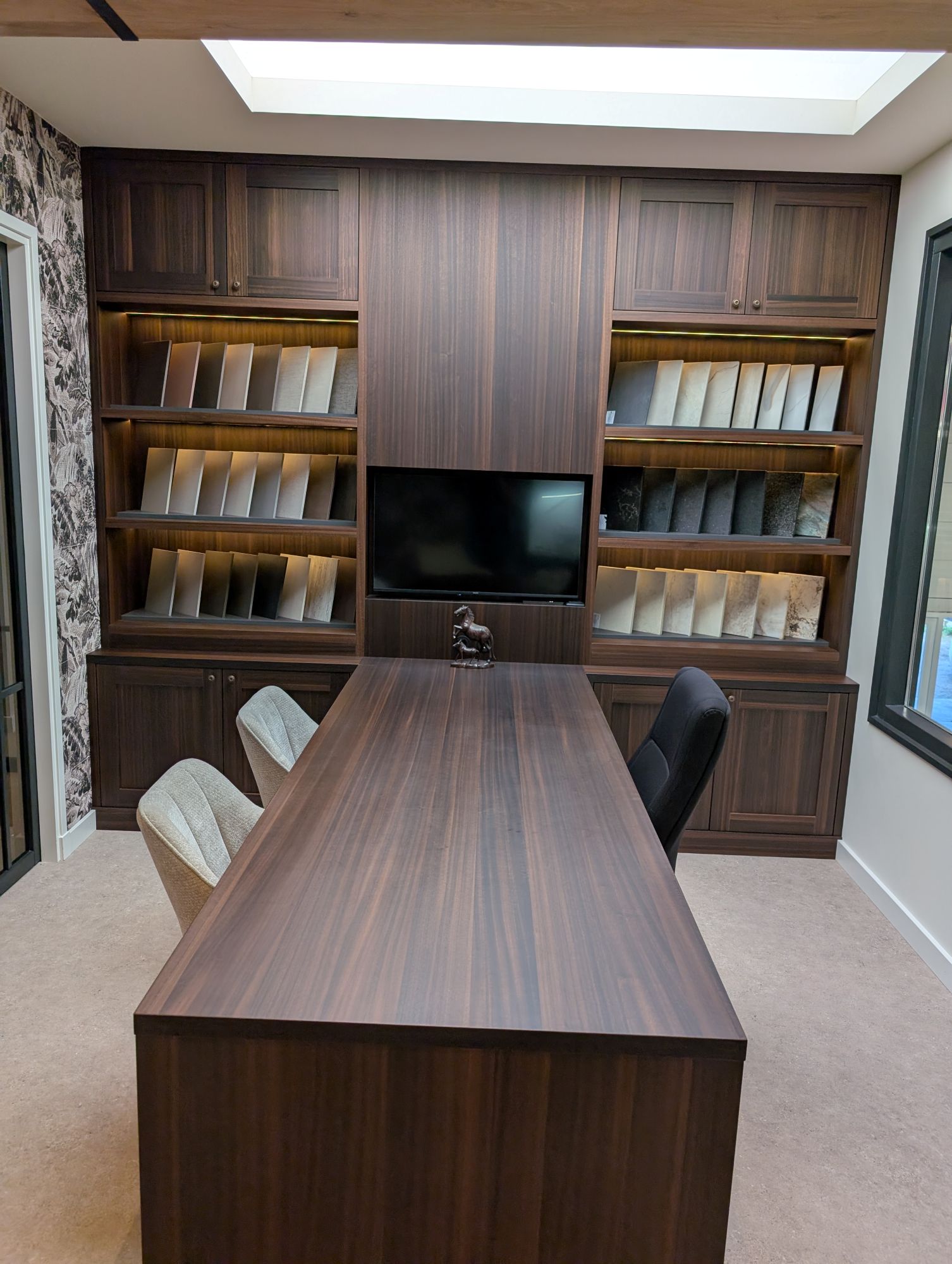 kast
