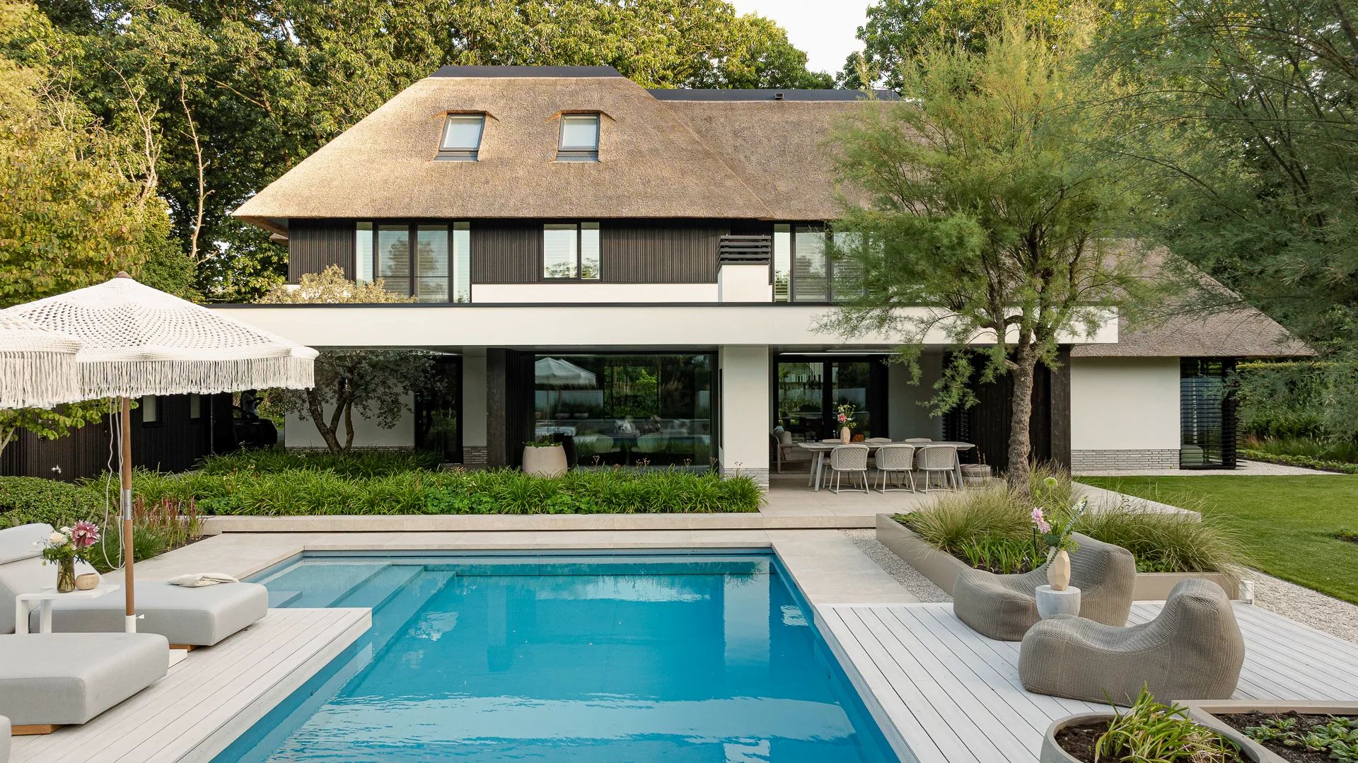 zwembad in tuin