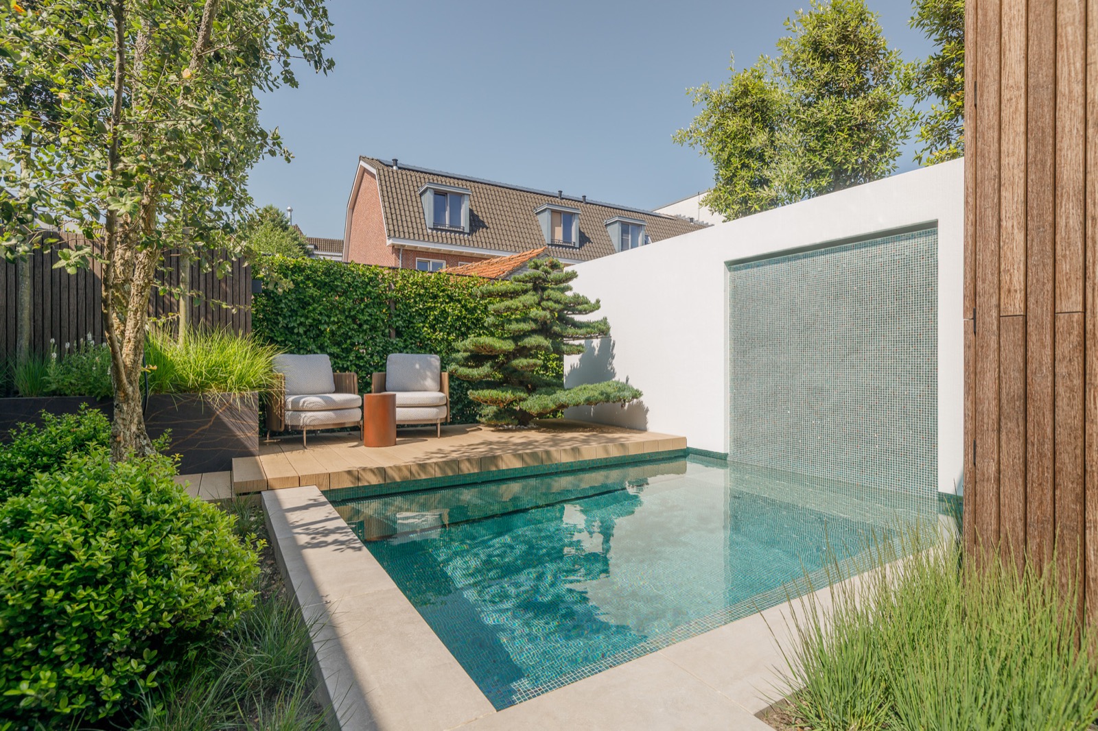 tuin met plunge pool