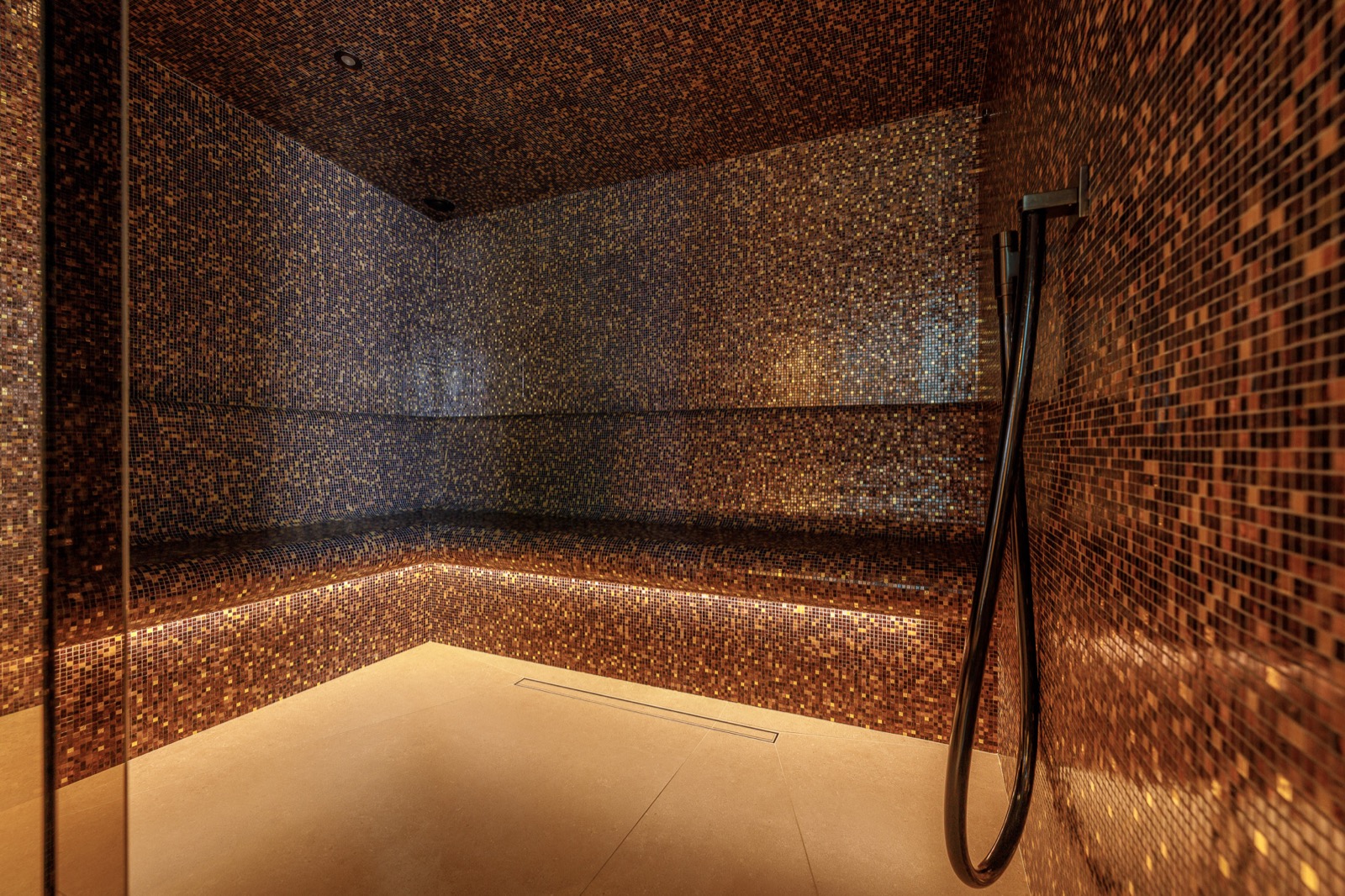 wellness met stoomcabine