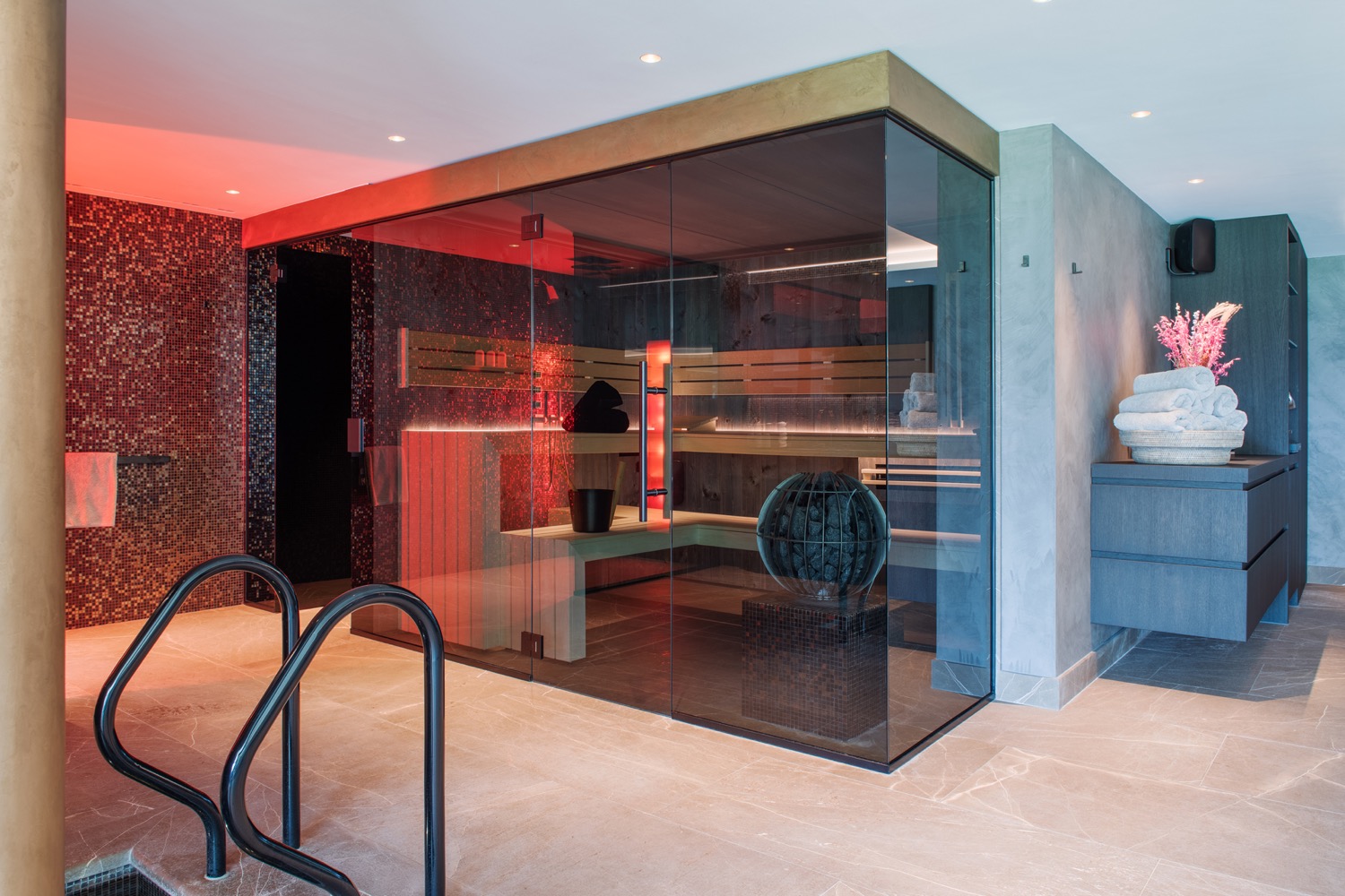 luxe sauna