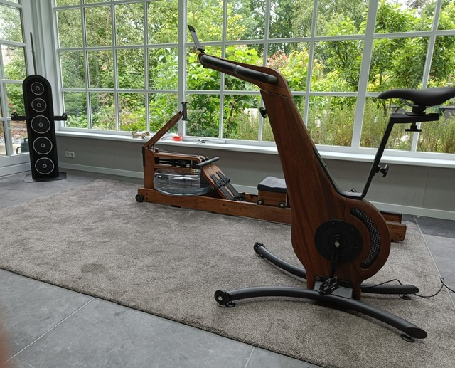 fitness apparatuur in luxe villa
