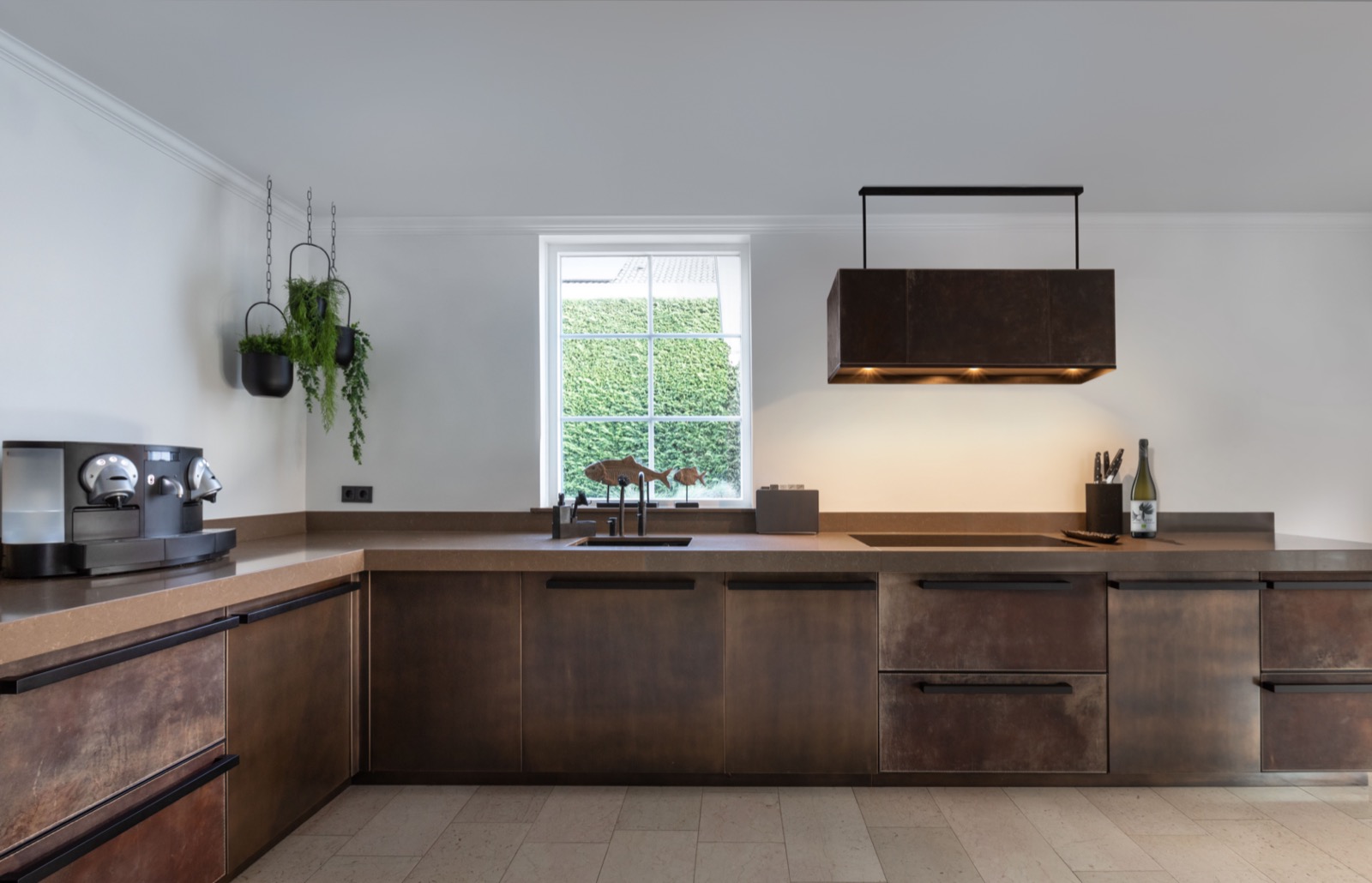 keuken met design afzuigkap