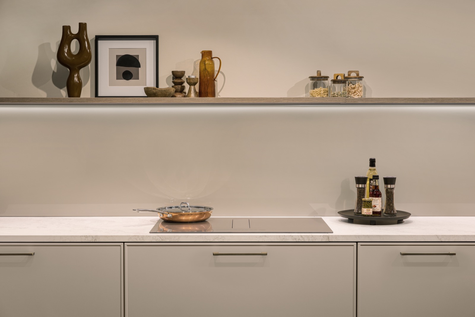 keuken met luxe werkbladafzuiging