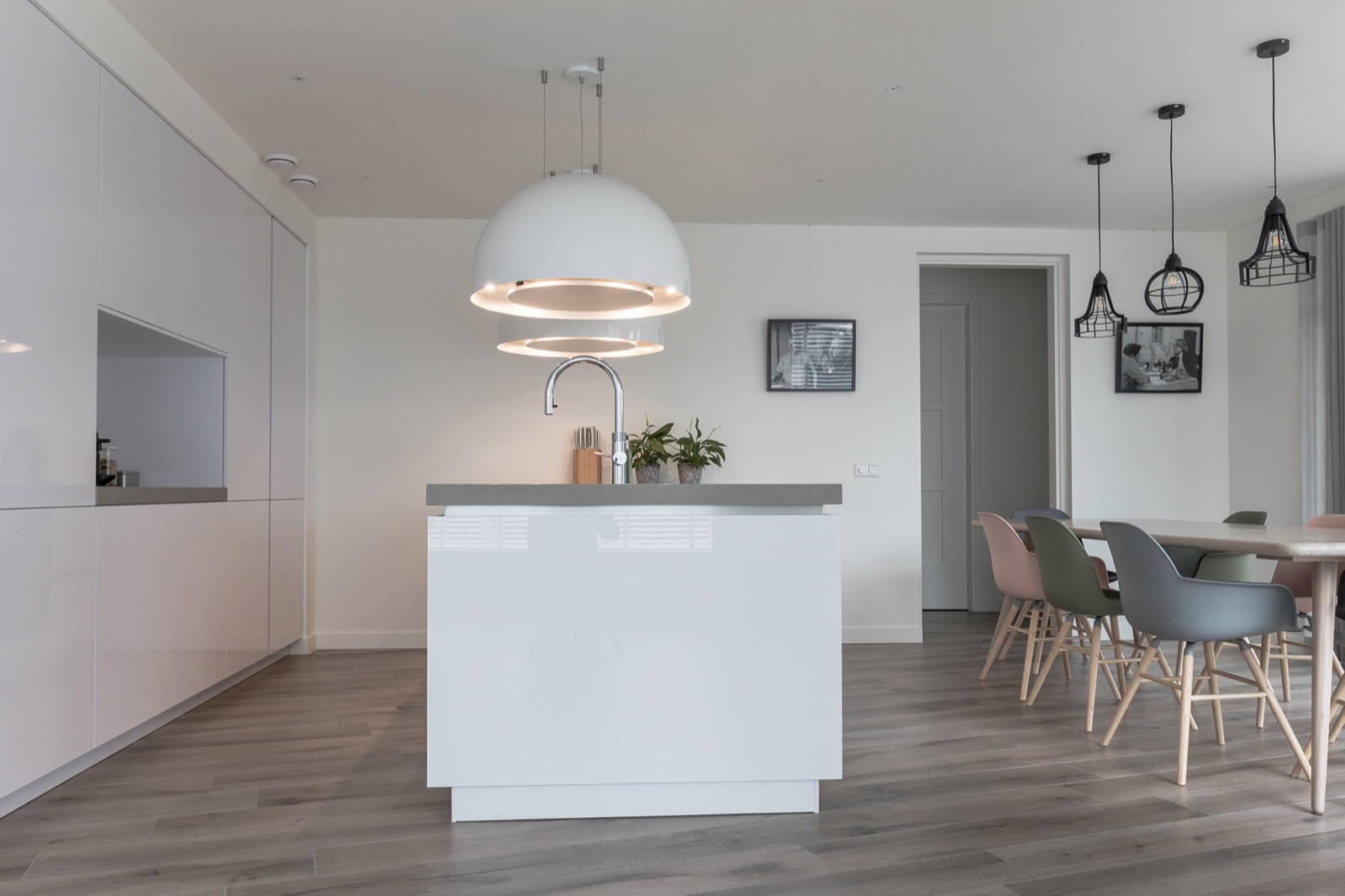 keuken met ronde afzuigkappen
