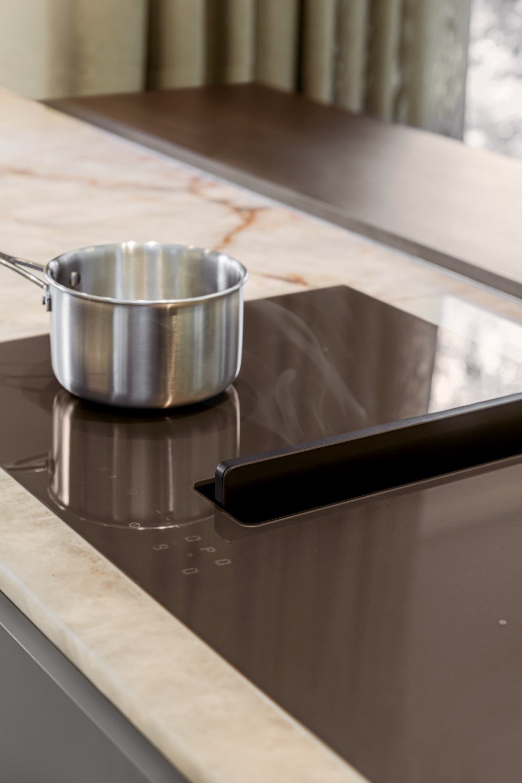keuken met luxe werkbladafzuiging