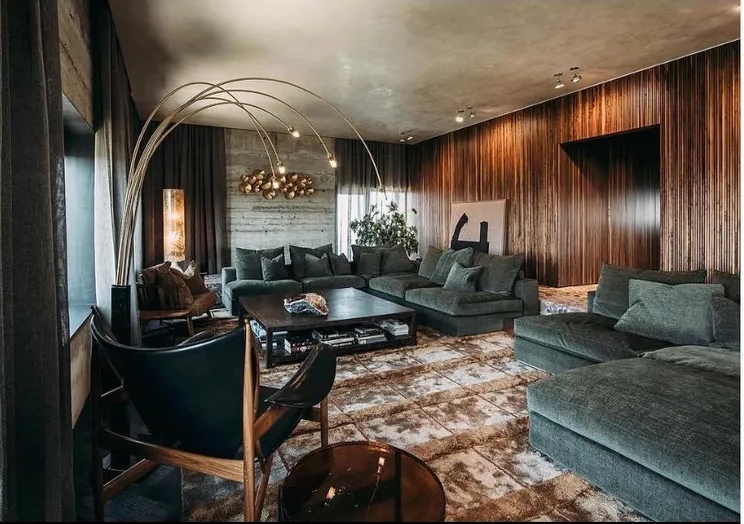 interieur met luxe plafond