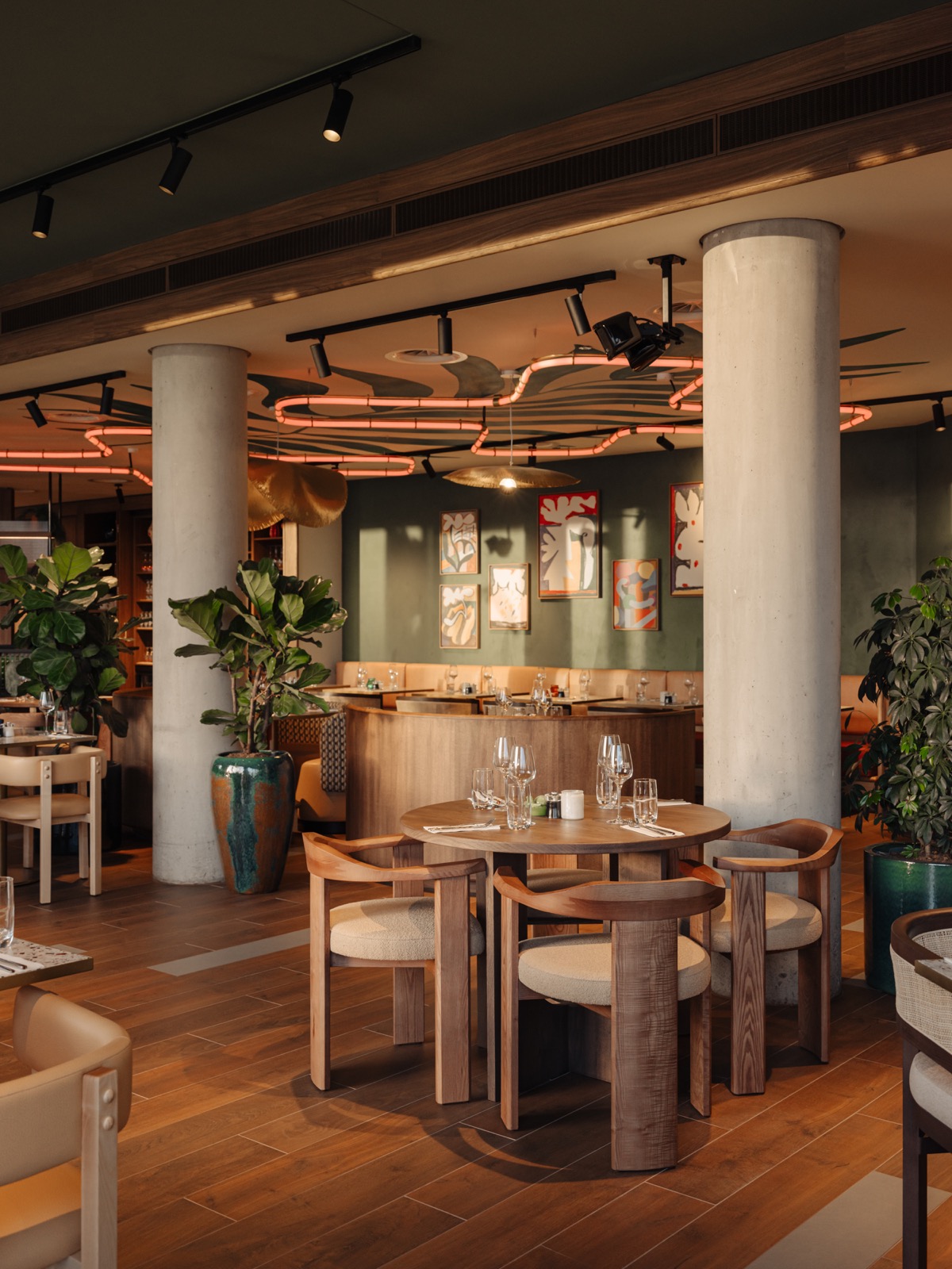 restaurant met luxe interieur