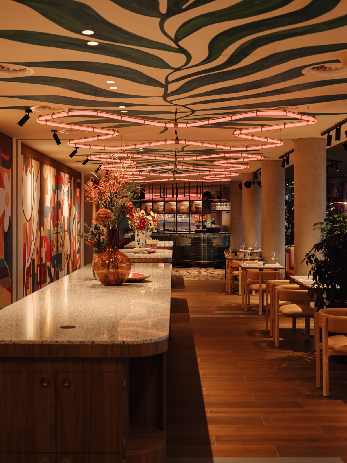 restaurant inrichting met design meubels