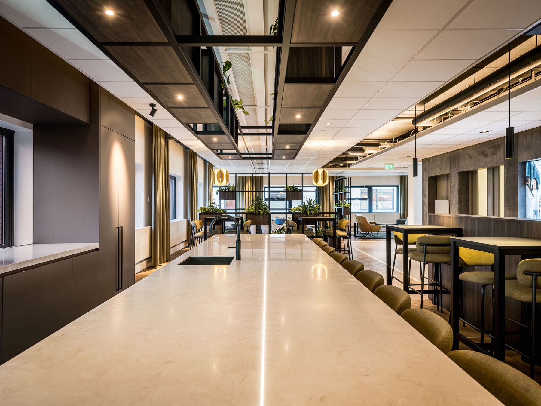 luxe keuken met bar