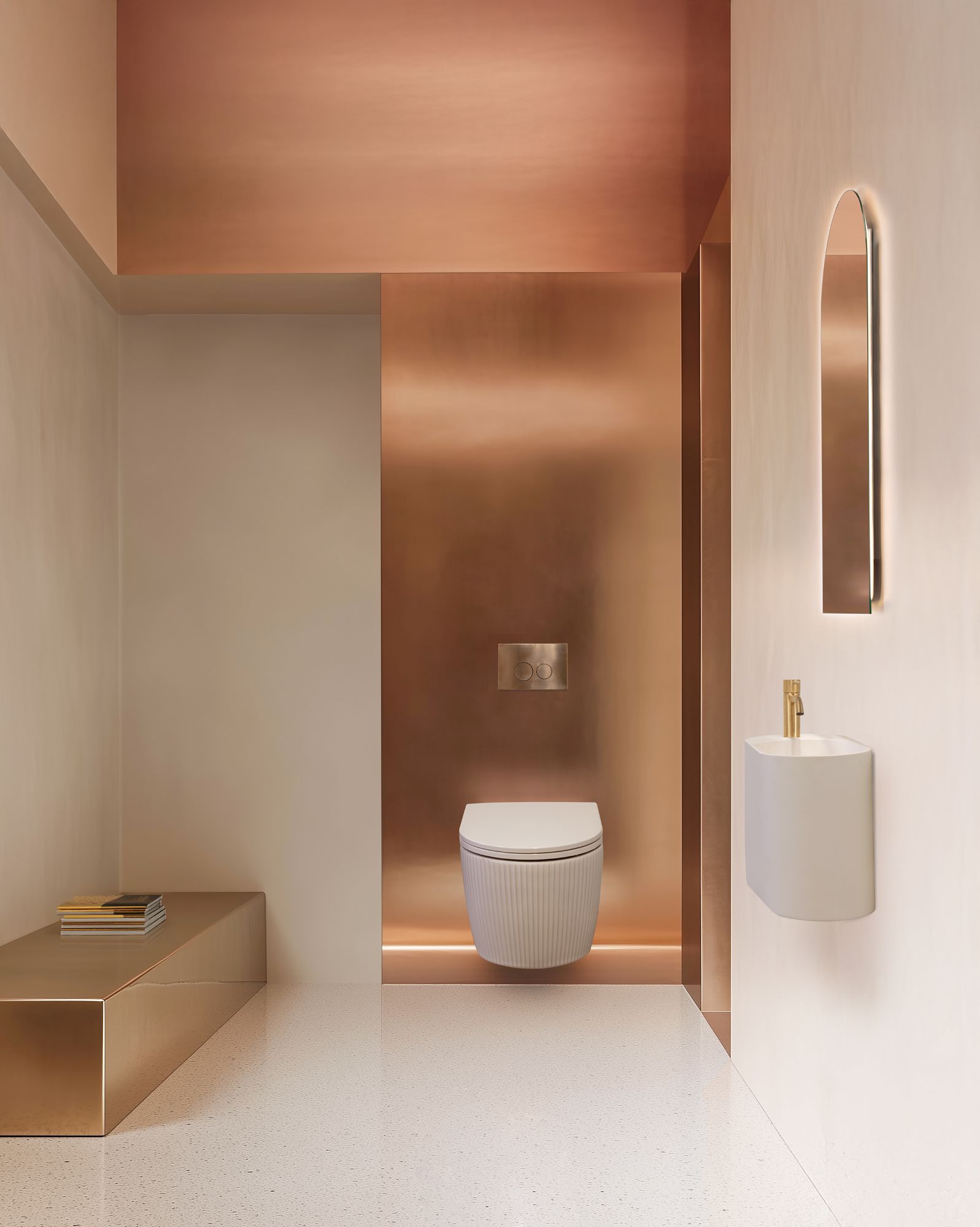 luxe toilet