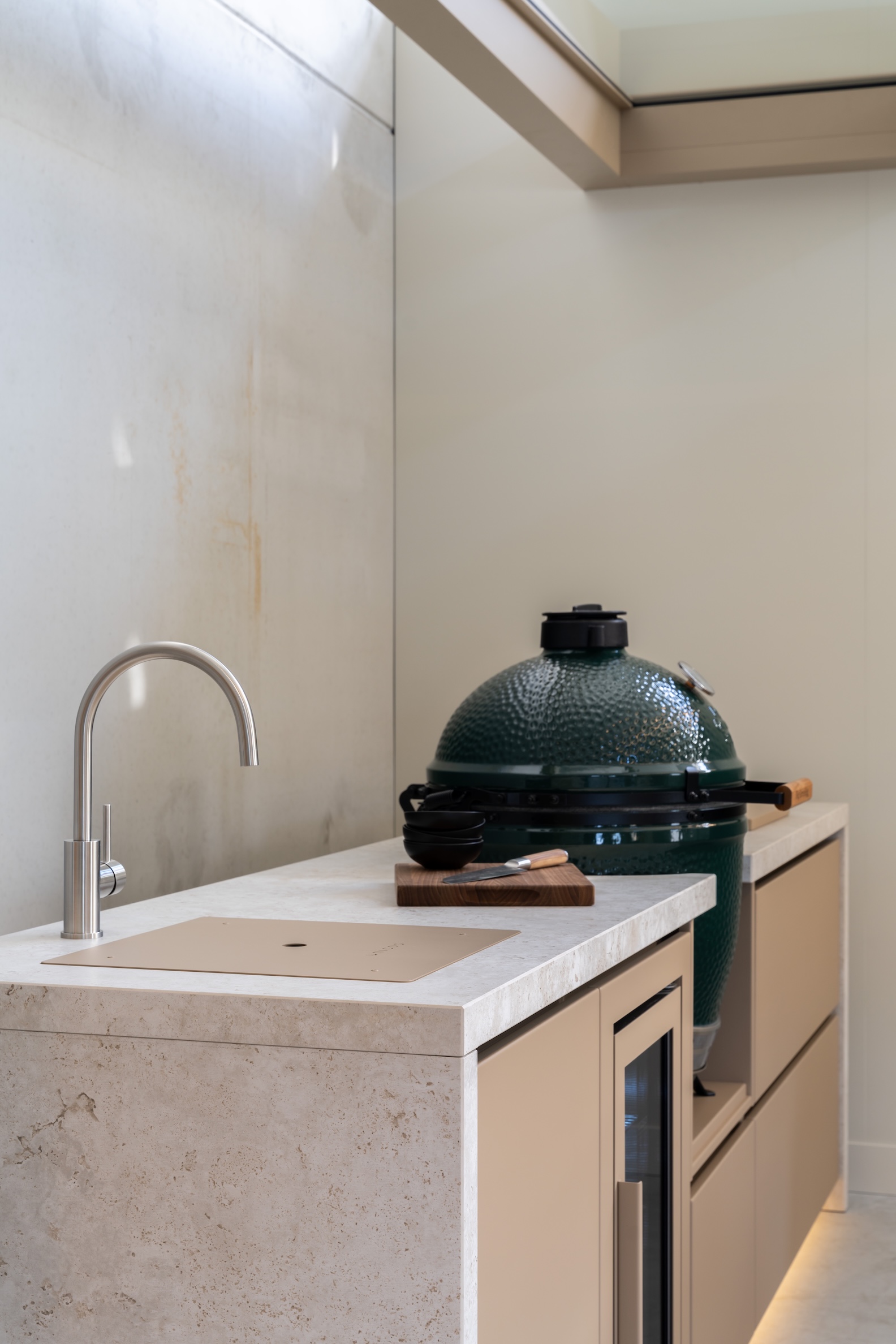 exclusieve buitenkeuken onder overkapping