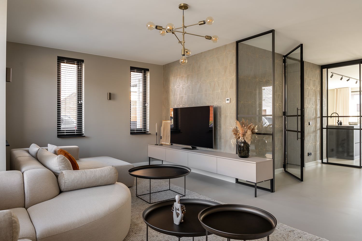 luxe gietvloer woonkamer