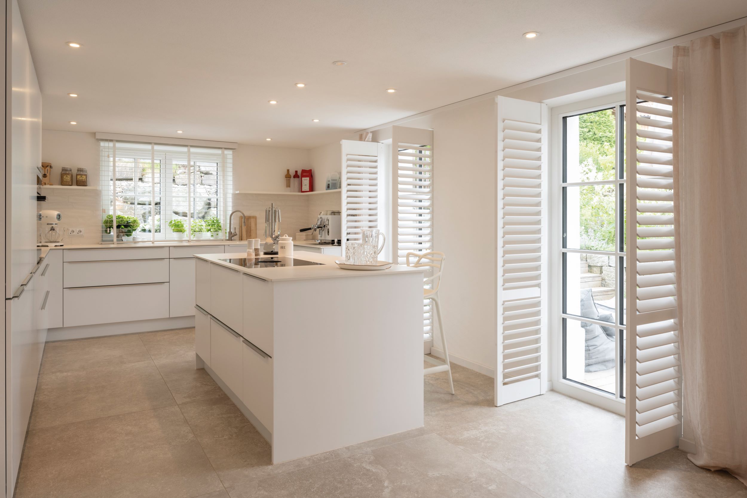 luxe shutters
